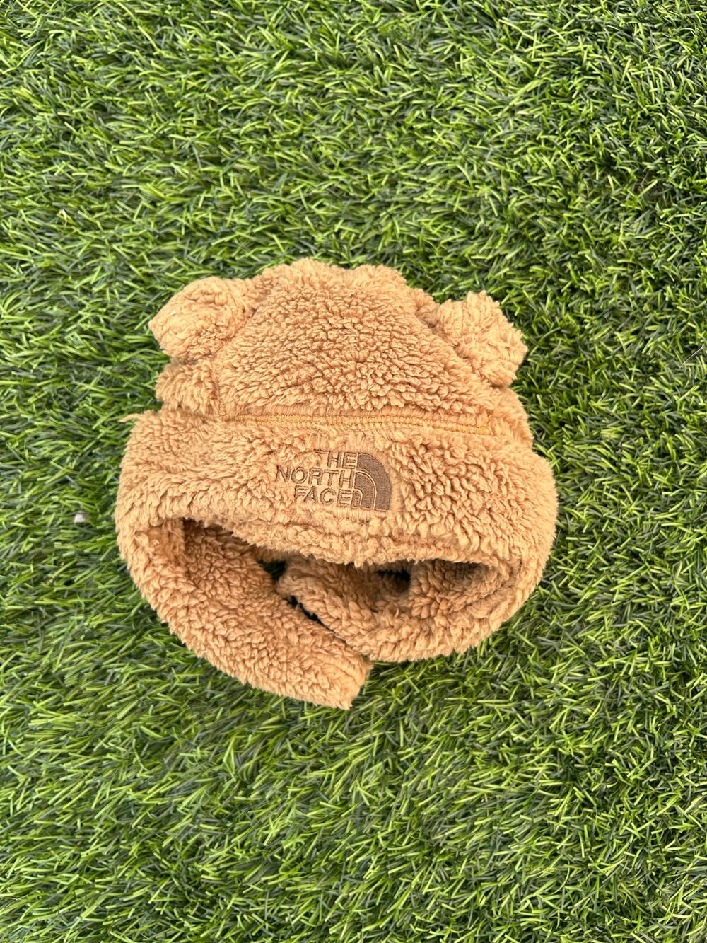 North Face Baby Bear Suave Oso Beanie size 0-12 months
